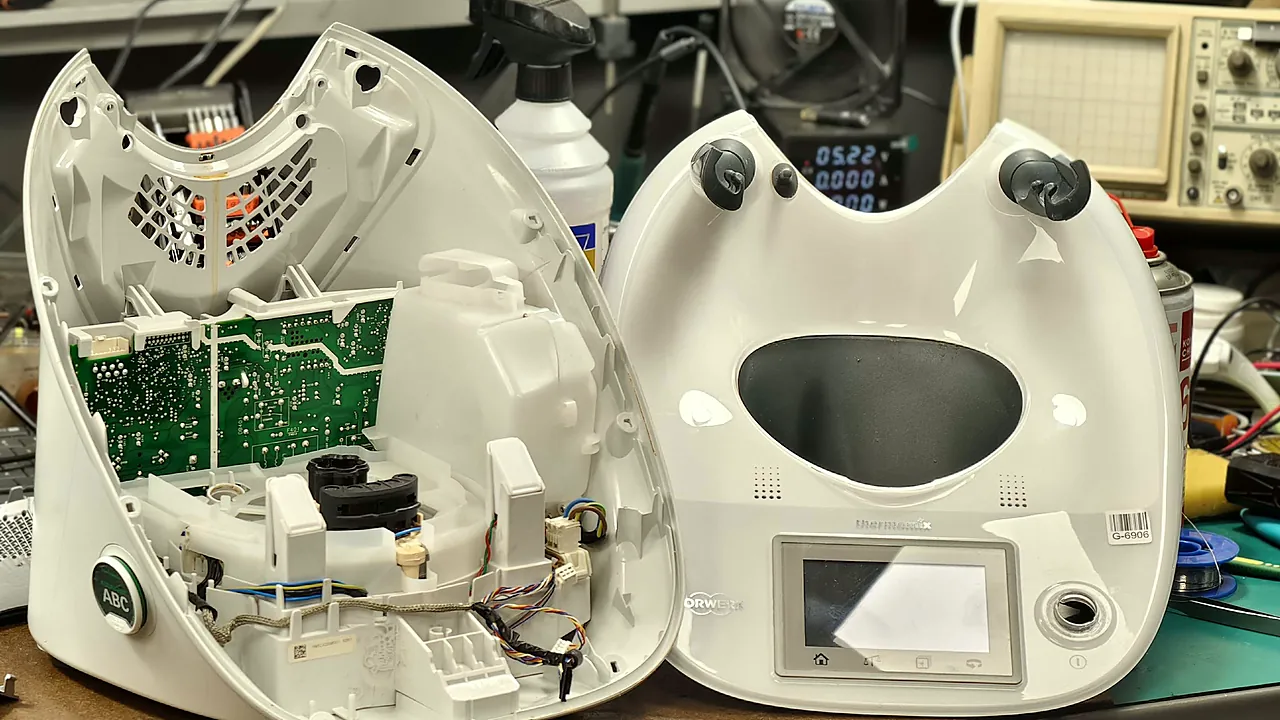 Thermomix nie włącza się lub gaśnie podczas pracy. Co robić